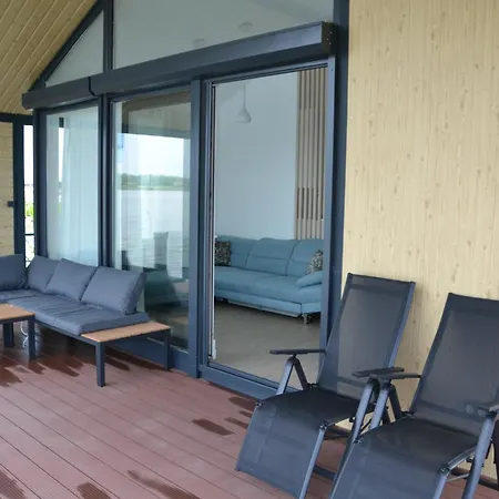 Sunrise Bay Apartment Abadszalok